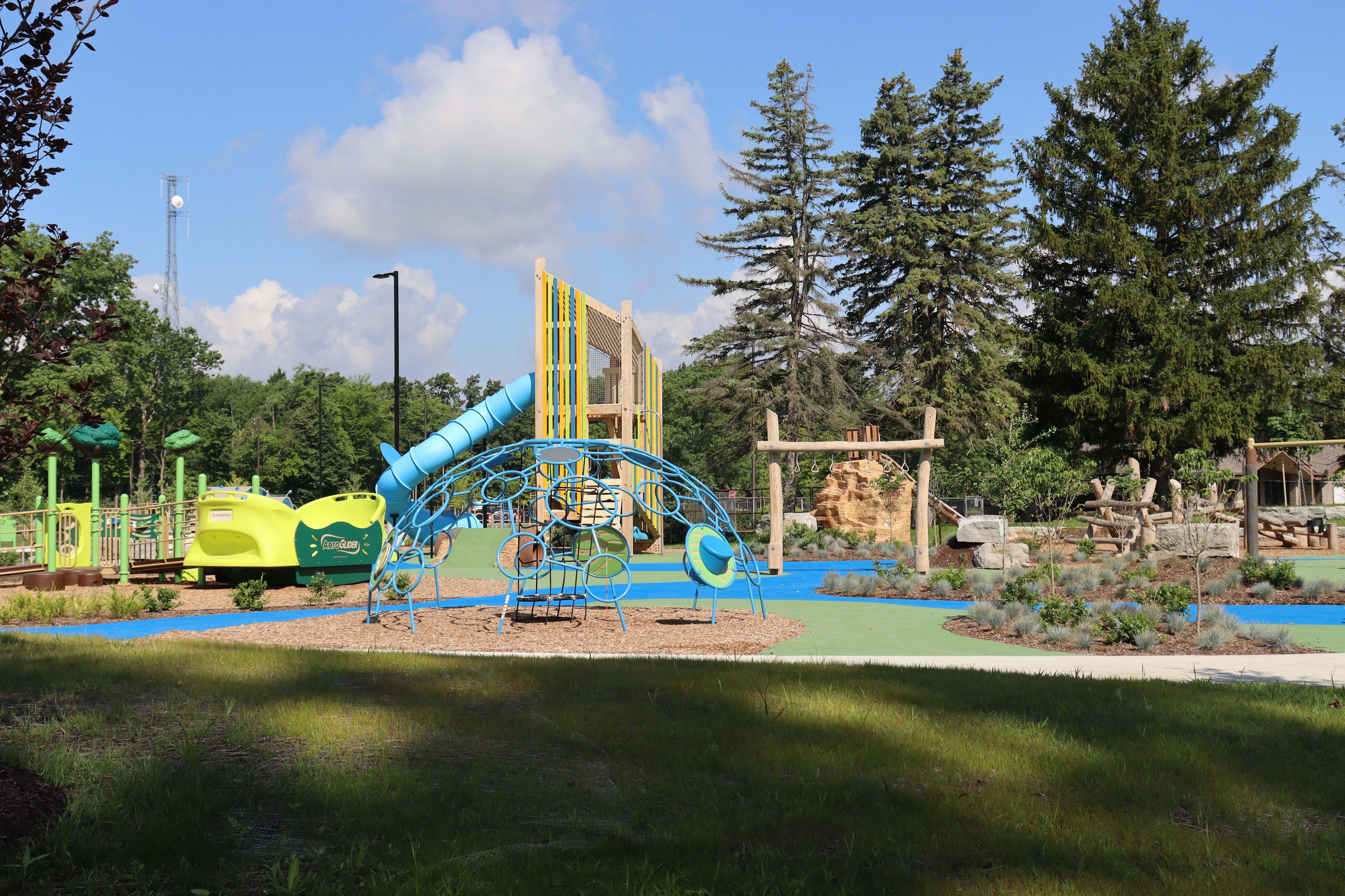 picture of the play equipment at Beech Woods Park Southfield Oaks