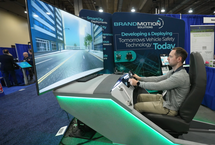 Auto simulator 